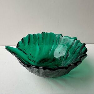 Handmade Blenko Glass Green Leaf Shape Bowl 2001 Emerald